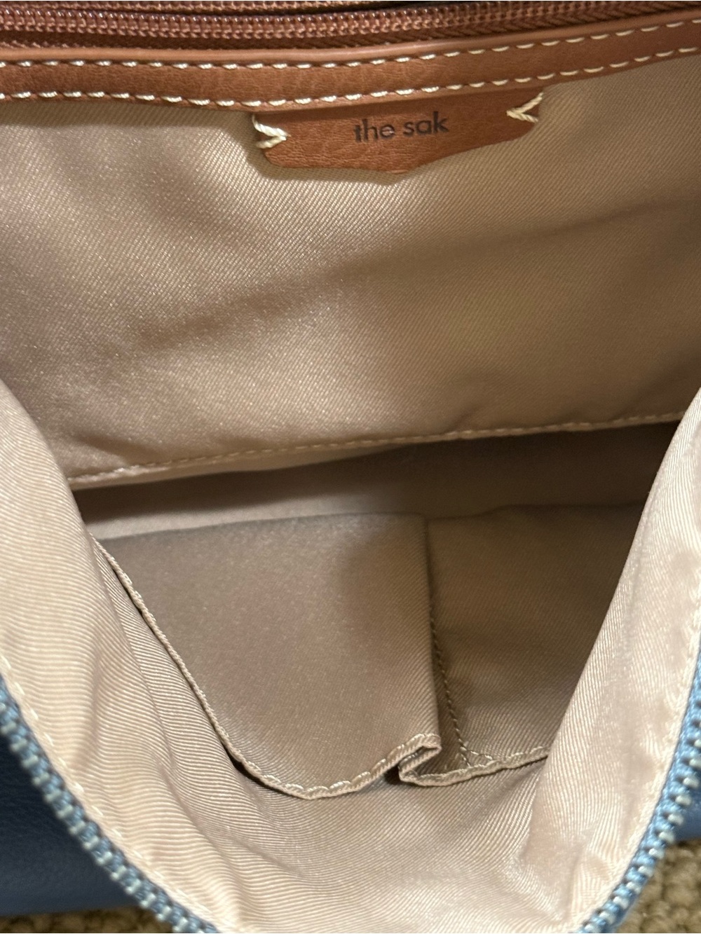 The Sak Los Feliz Large Tote Teak Leaf Embossed Leather - Picture 6 of 6